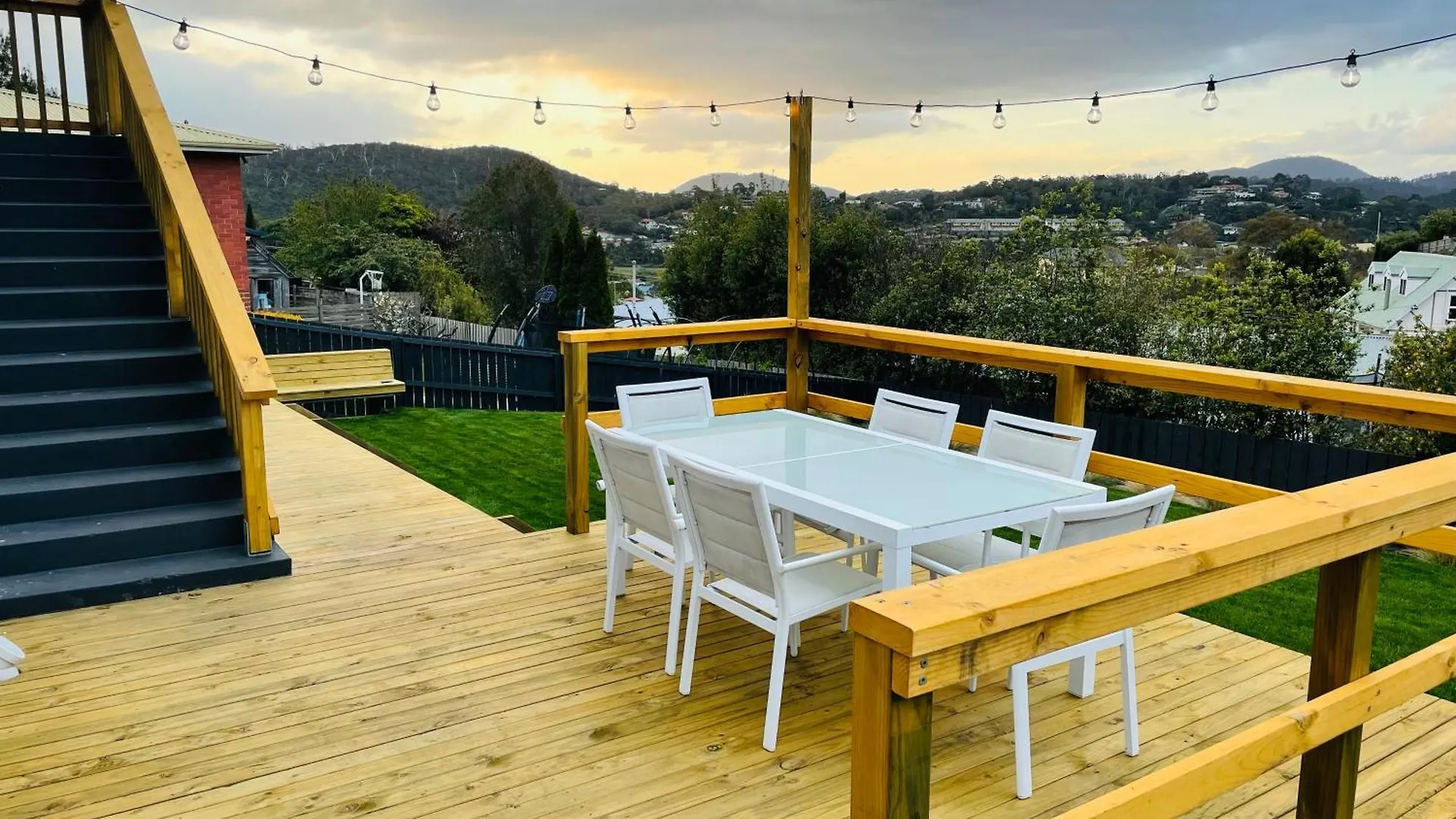 Willa Quarry House - Bright And Renovated! Hobart
